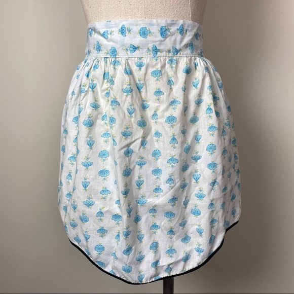 Vintage Reversible Half Apron - Picture 8 of 10